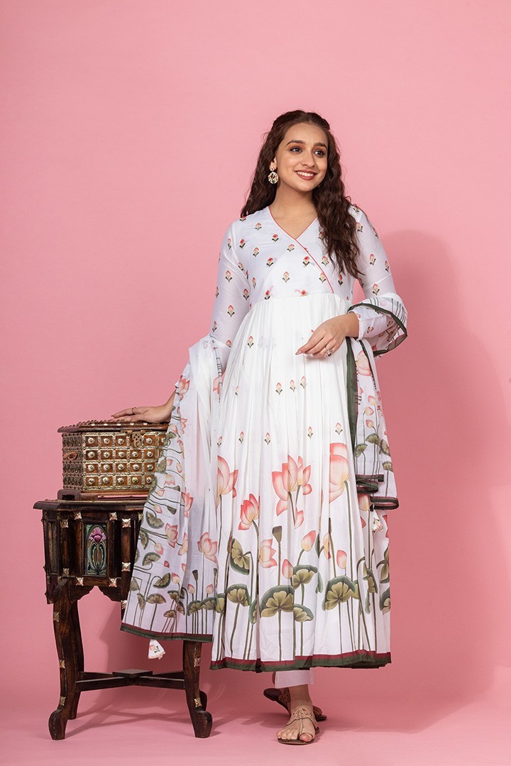 WHITE DIGITAL PRINTED ANARKALI SET