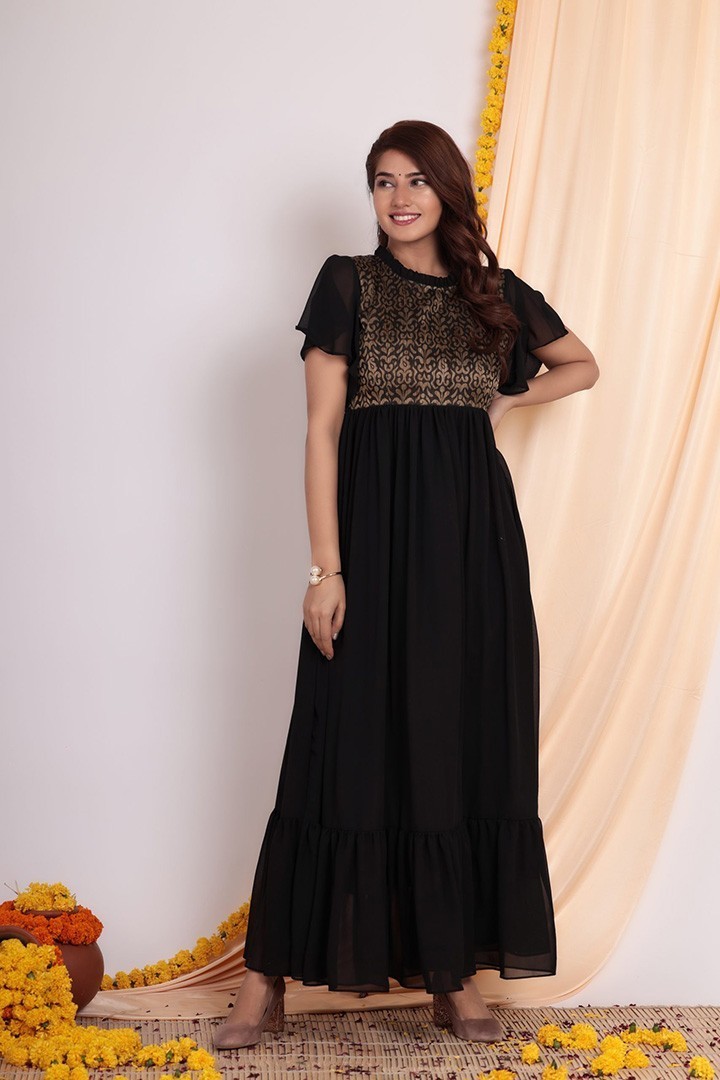 SMOKEY BLACK GOWN